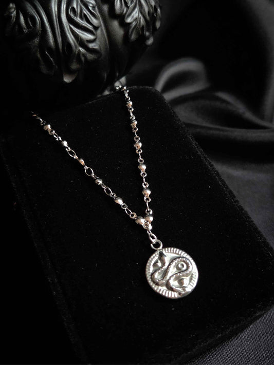 SERPENTINE Snake medailon necklace