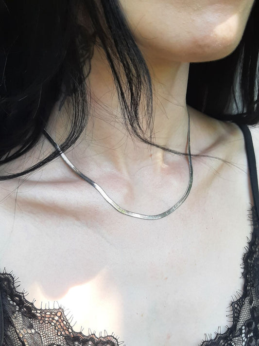 Herringbone layering stainless chain