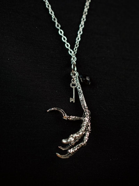 RAVEN claw necklace
