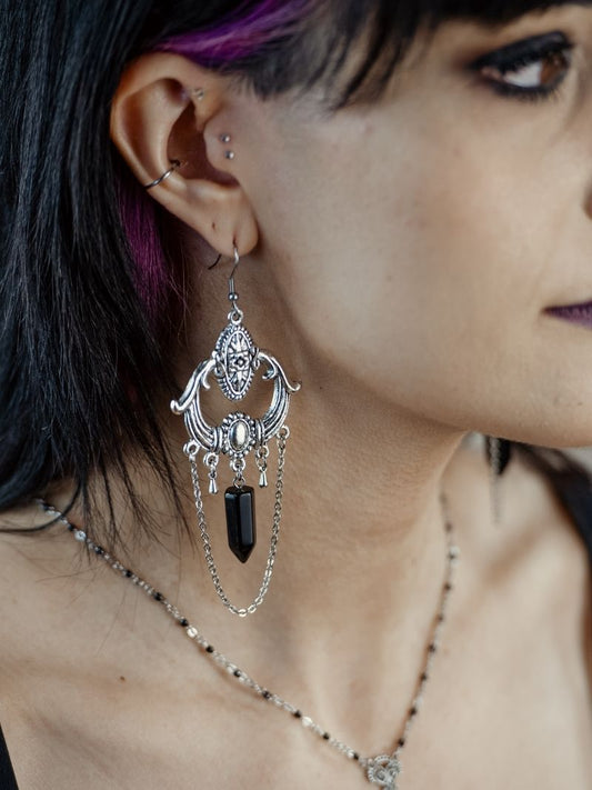 Last chance // GODDESS Gothic onyx chandelier earrings