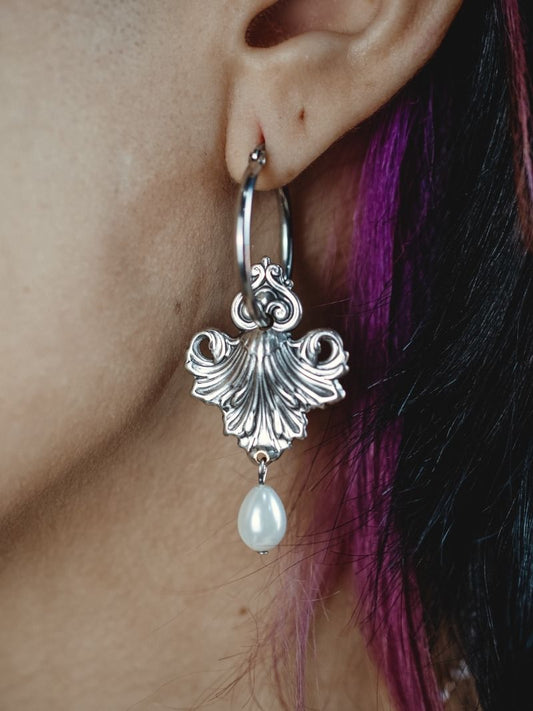 LUSTER filigree pearl hoops