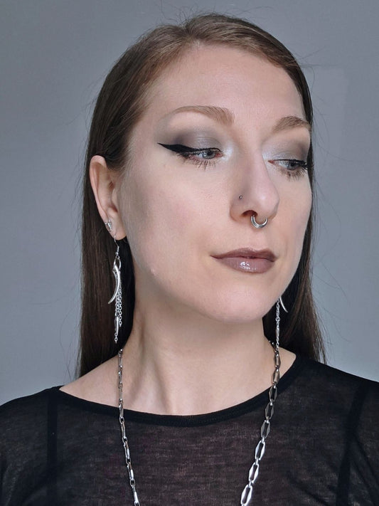 TEAR APART claw earrings