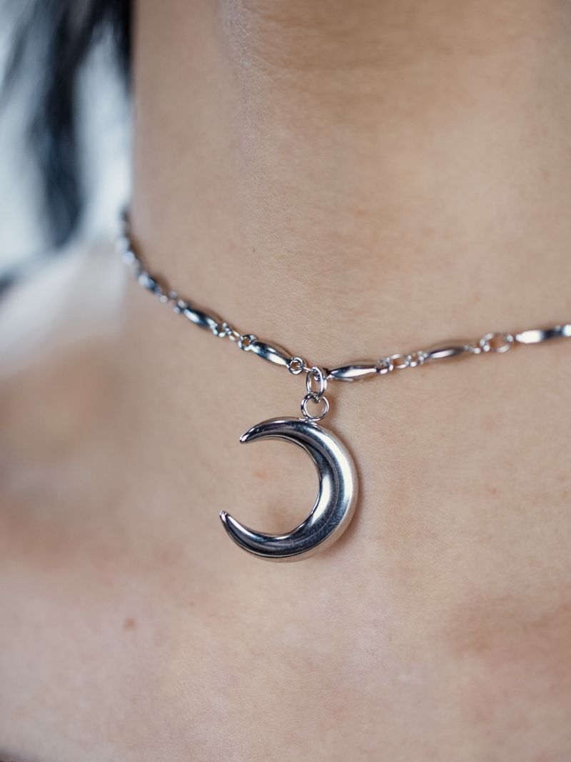 MOON GAZER choker necklace