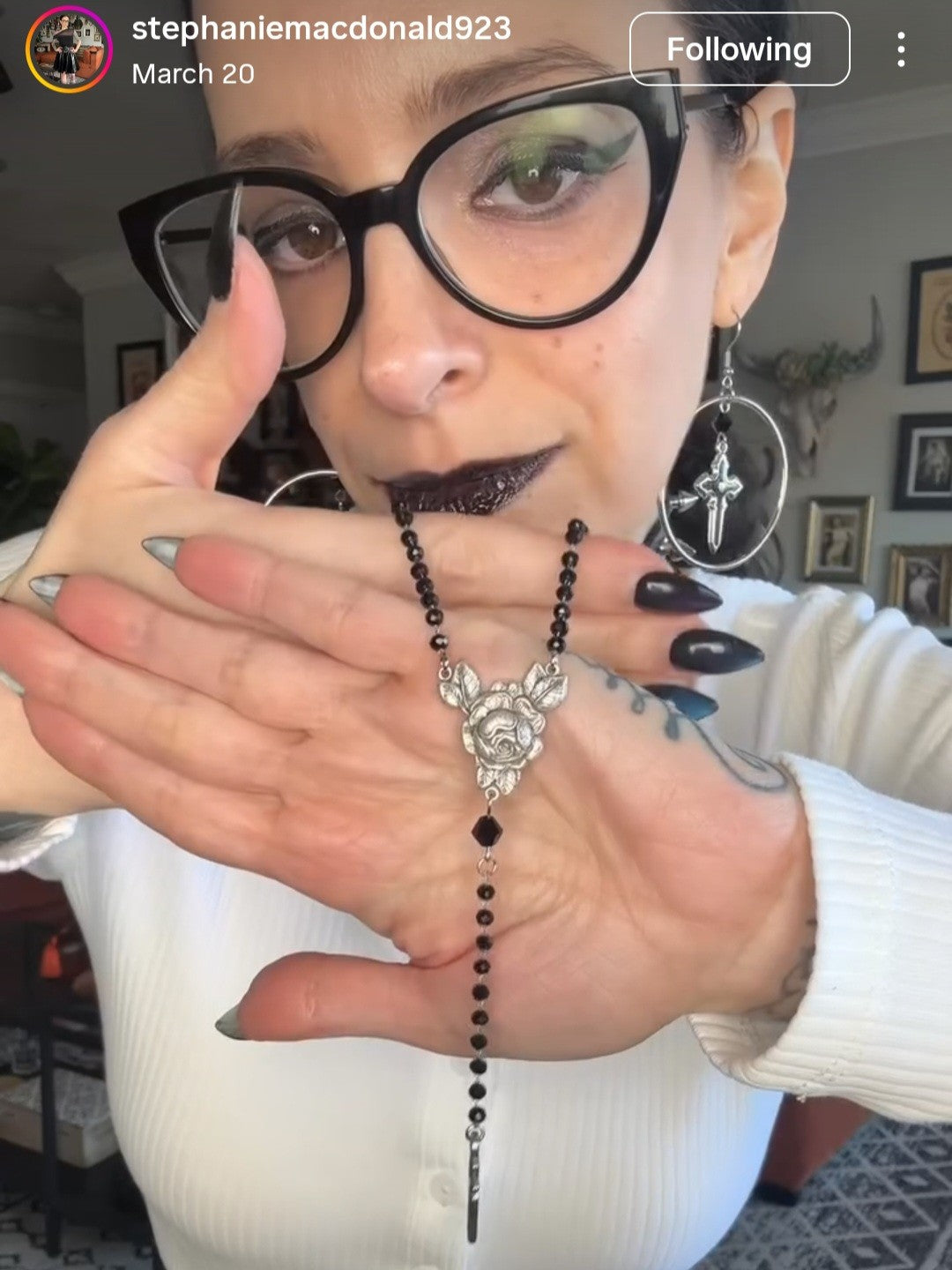 OBSCURA - Rose & dagger rosary necklace