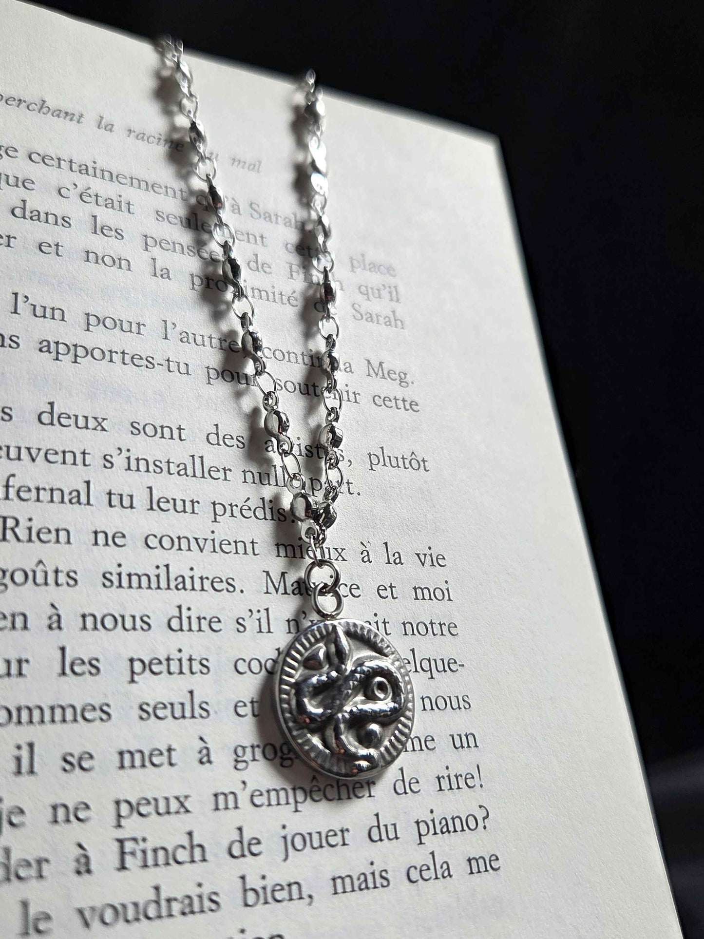 SERPENTINE Snake medailon necklace