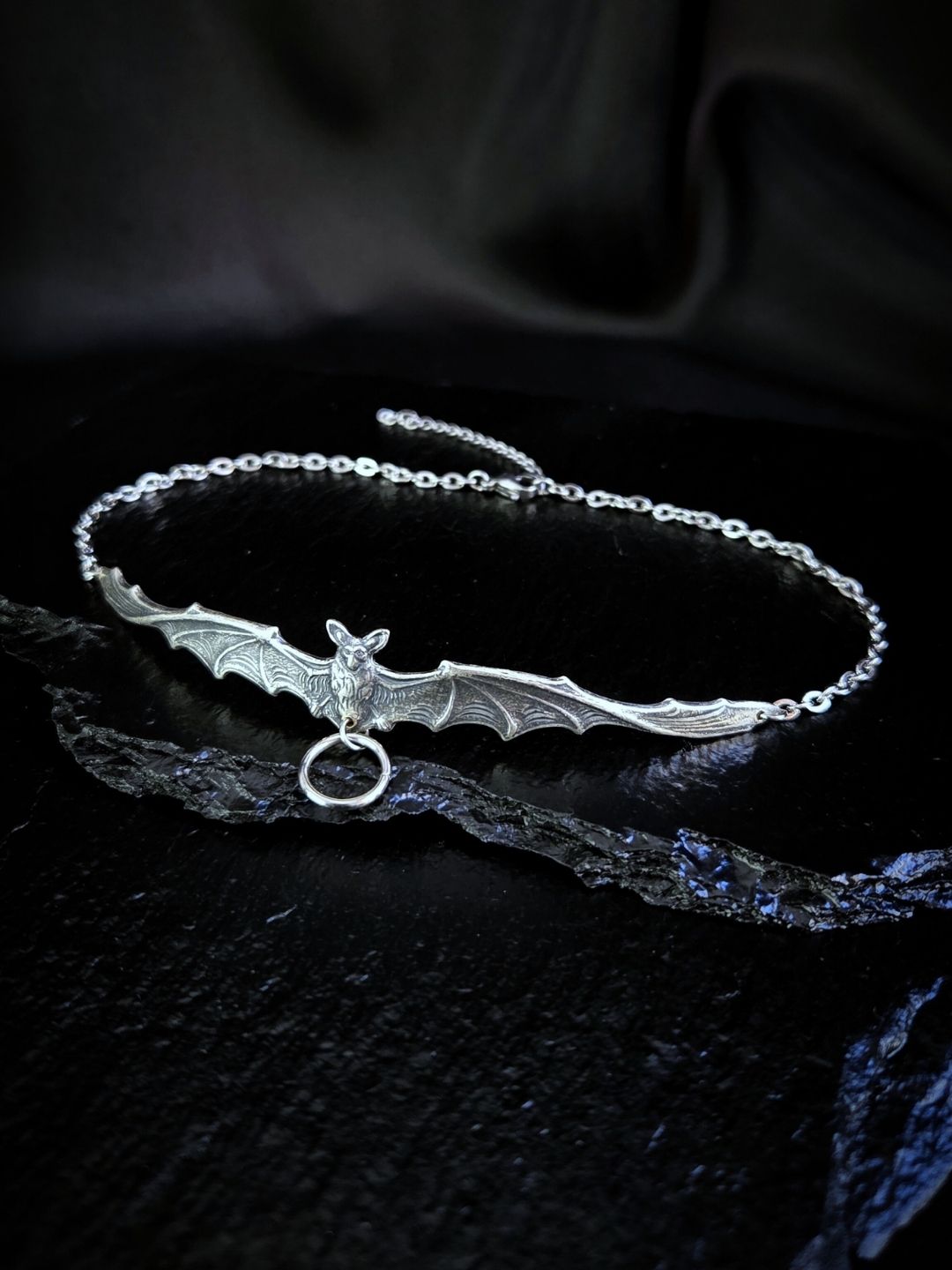 IMMORTAL bat choker - 3 𝖑𝖊𝖋𝖙 !