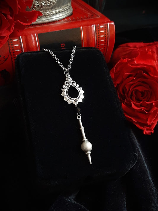 𝕳𝖞𝖕𝖓𝖔𝖘𝖎𝖘 pendulum necklace