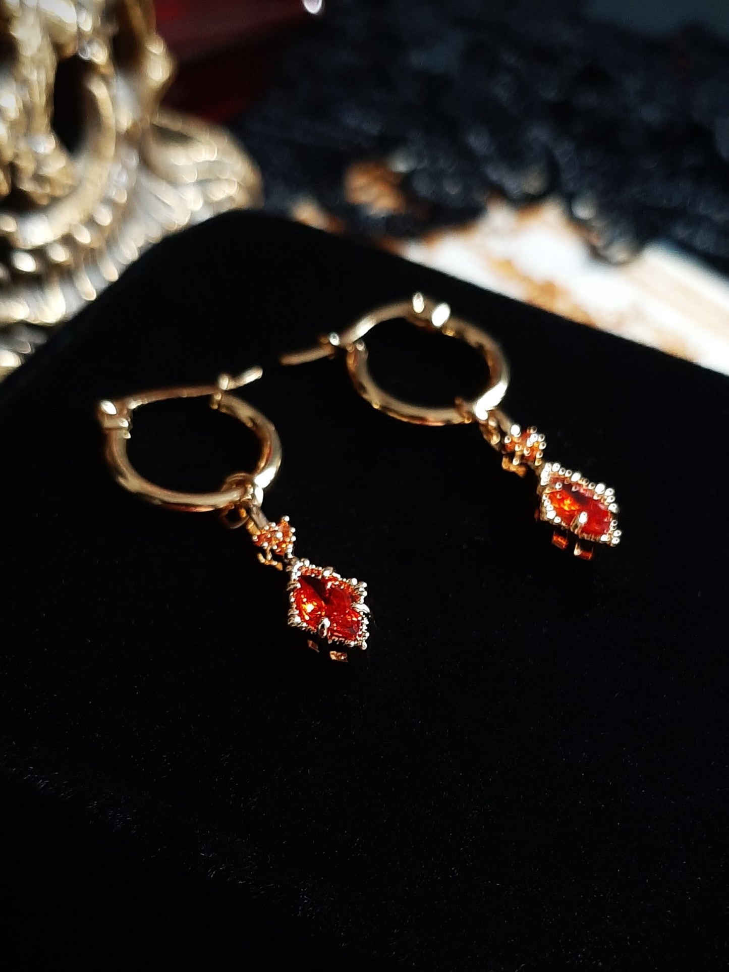 ROYAL BLOOD earrings - Gold