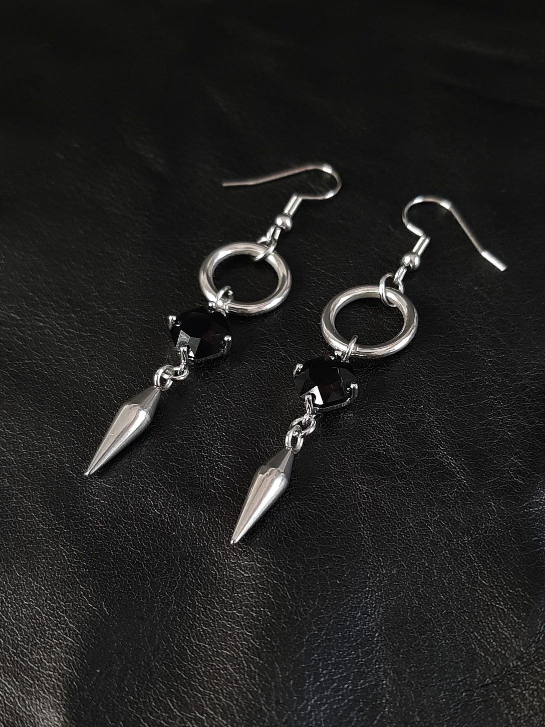 FORCE - O'ring spike earrings