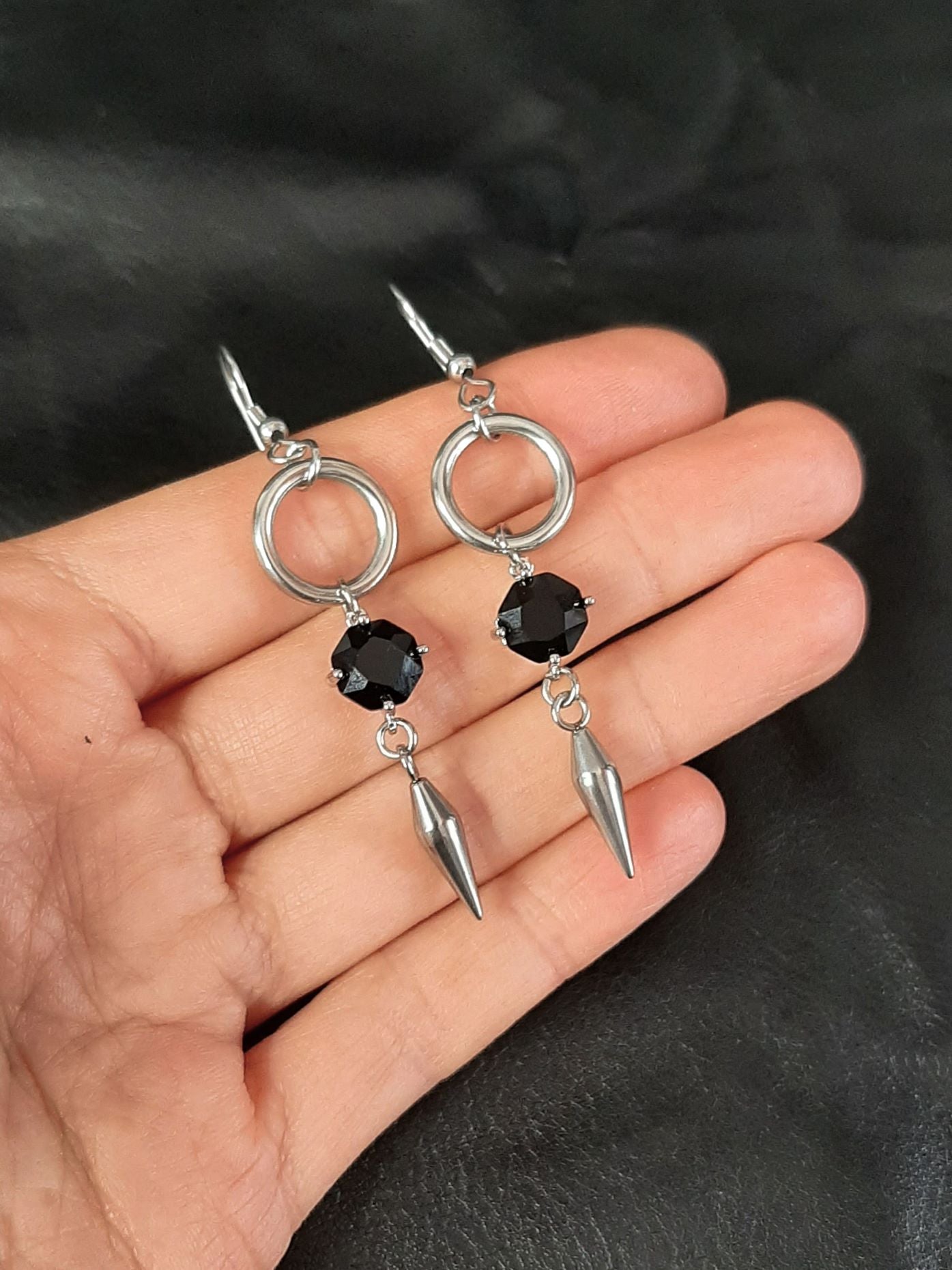 FORCE - O'ring spike earrings