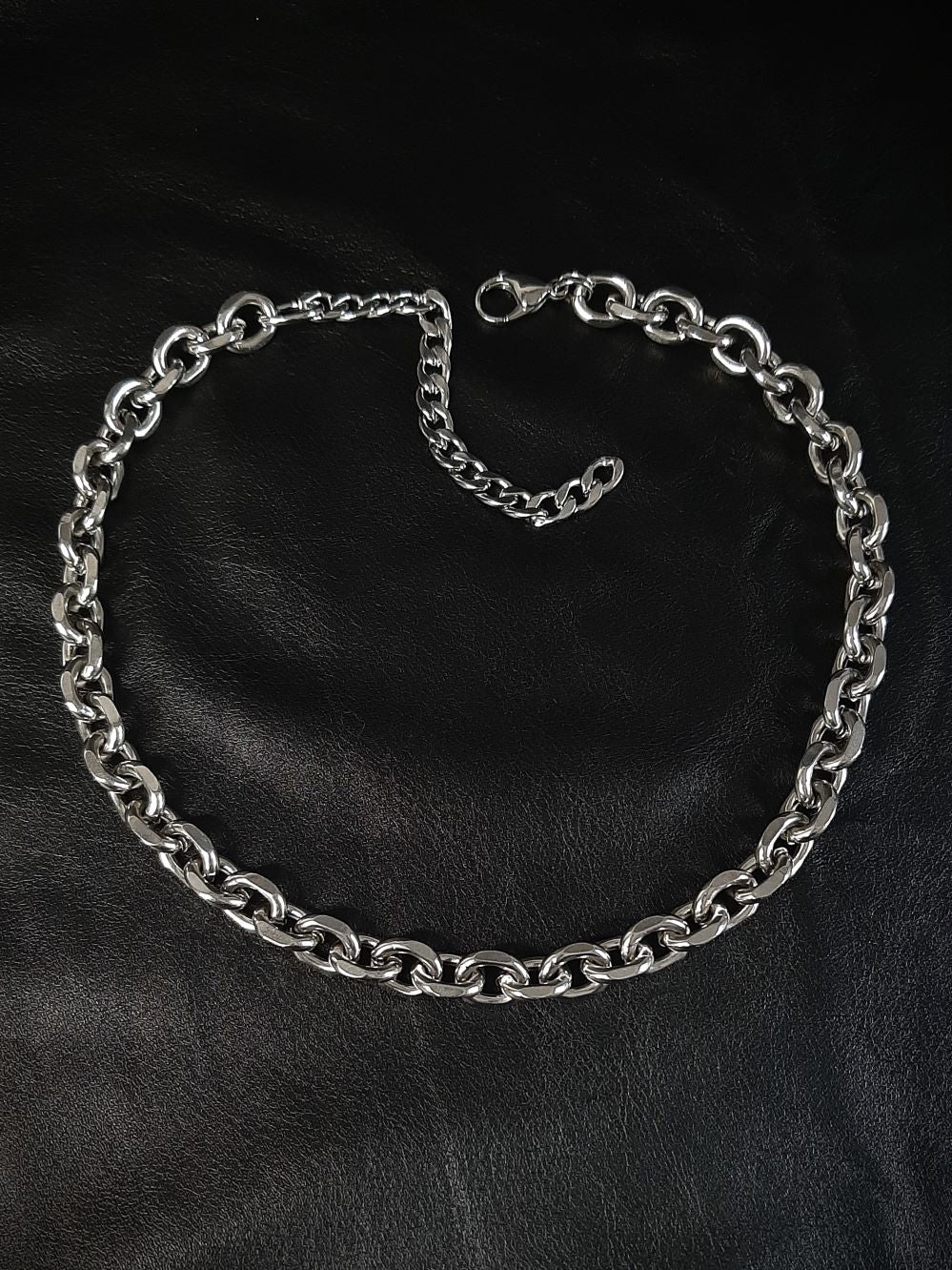 BACKBONE - XL Chunky chain necklace