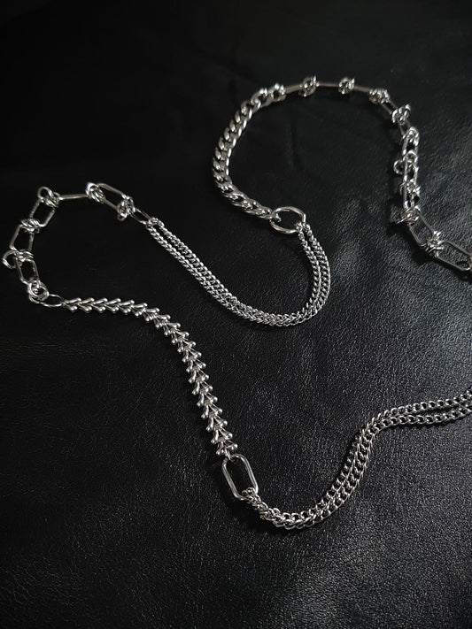 FRENZY - Asymetrical chain long necklace