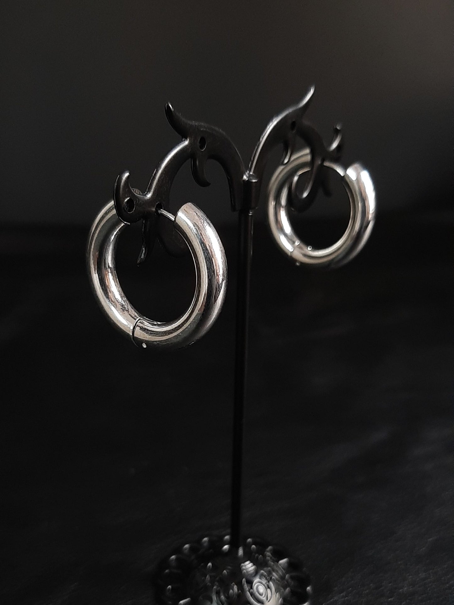 Dauntless ～ Chunky 5mm clicker hoops