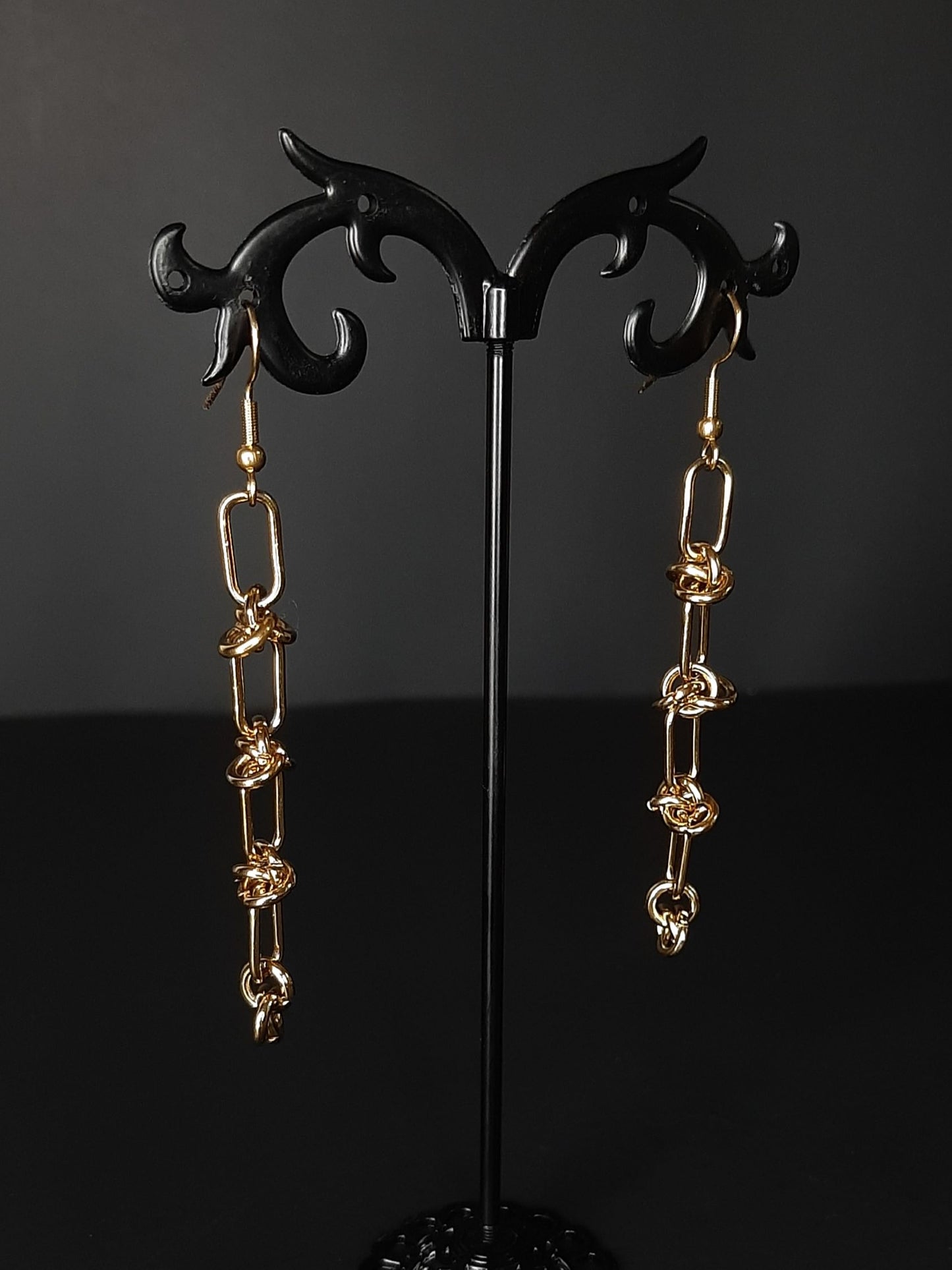 Chain knot earrings- Gold