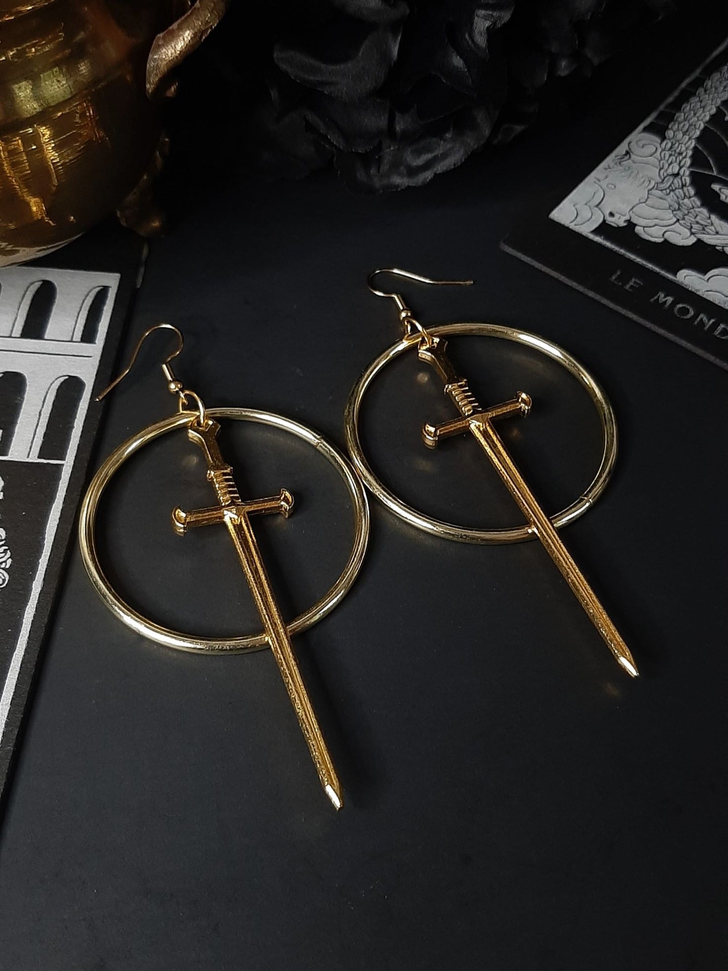 Sword hoop earrings - Gold