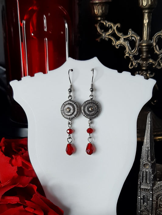 ARMOR - Red crystal ribbed earrings