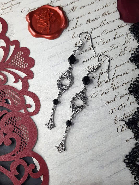 DEVOTION - Victorian earrings 𝕺𝖓𝖊 𝖑𝖊𝖋𝖙!