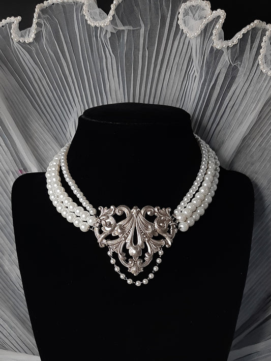 LUCY'S COLLAR - Statement pearl Victorian necklace