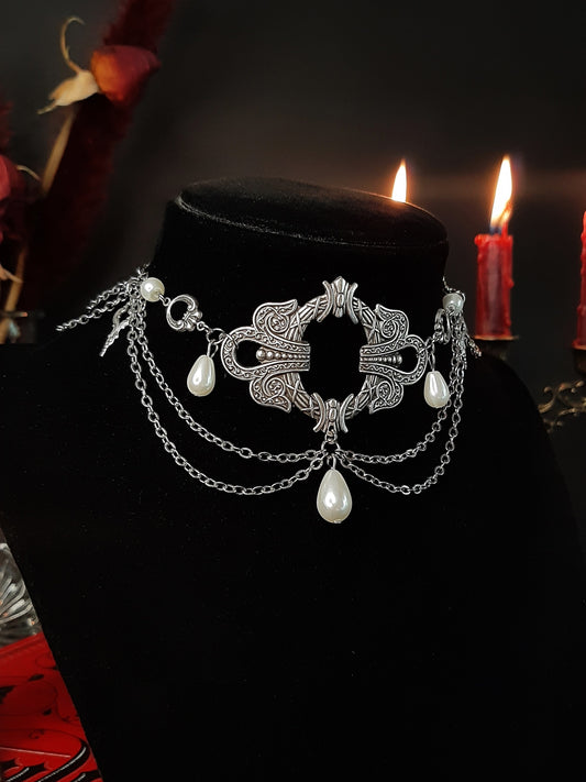 Vampire necklace - 𝓛𝓾𝓬𝔂 1