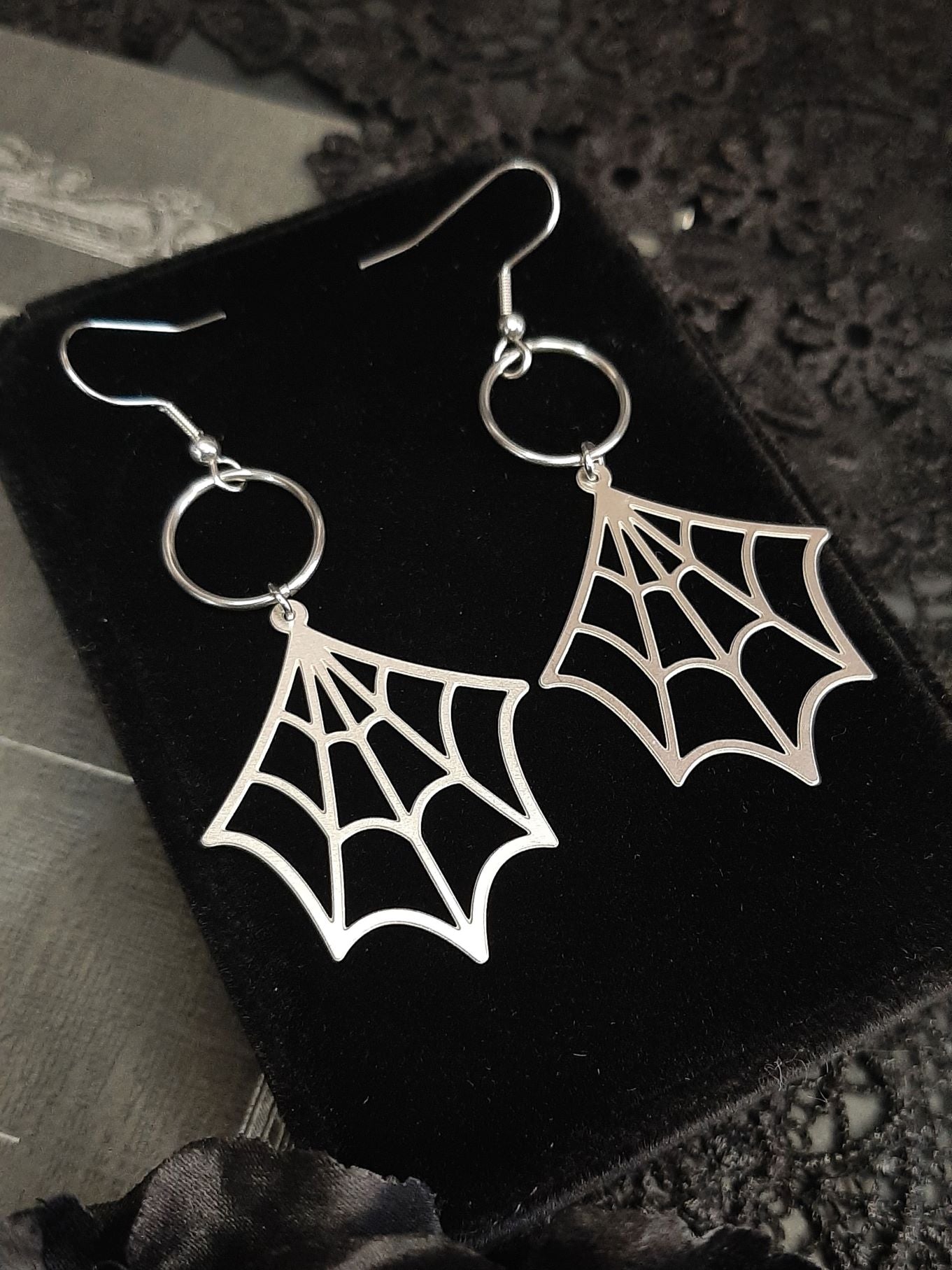 Spider webs earrings