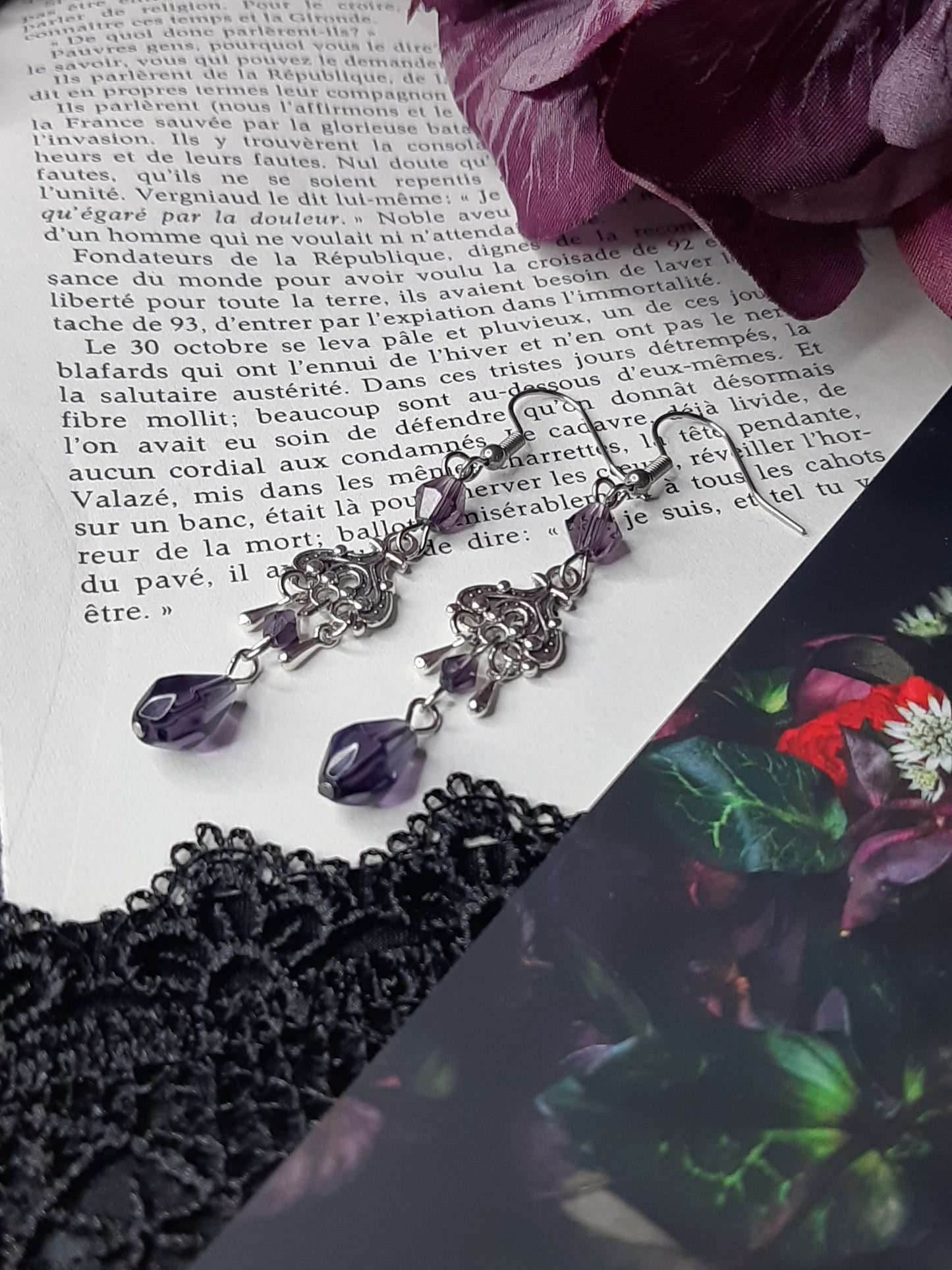 Lilac crystal chandelier earrings - 1 𝖑𝖊𝖋𝖙!