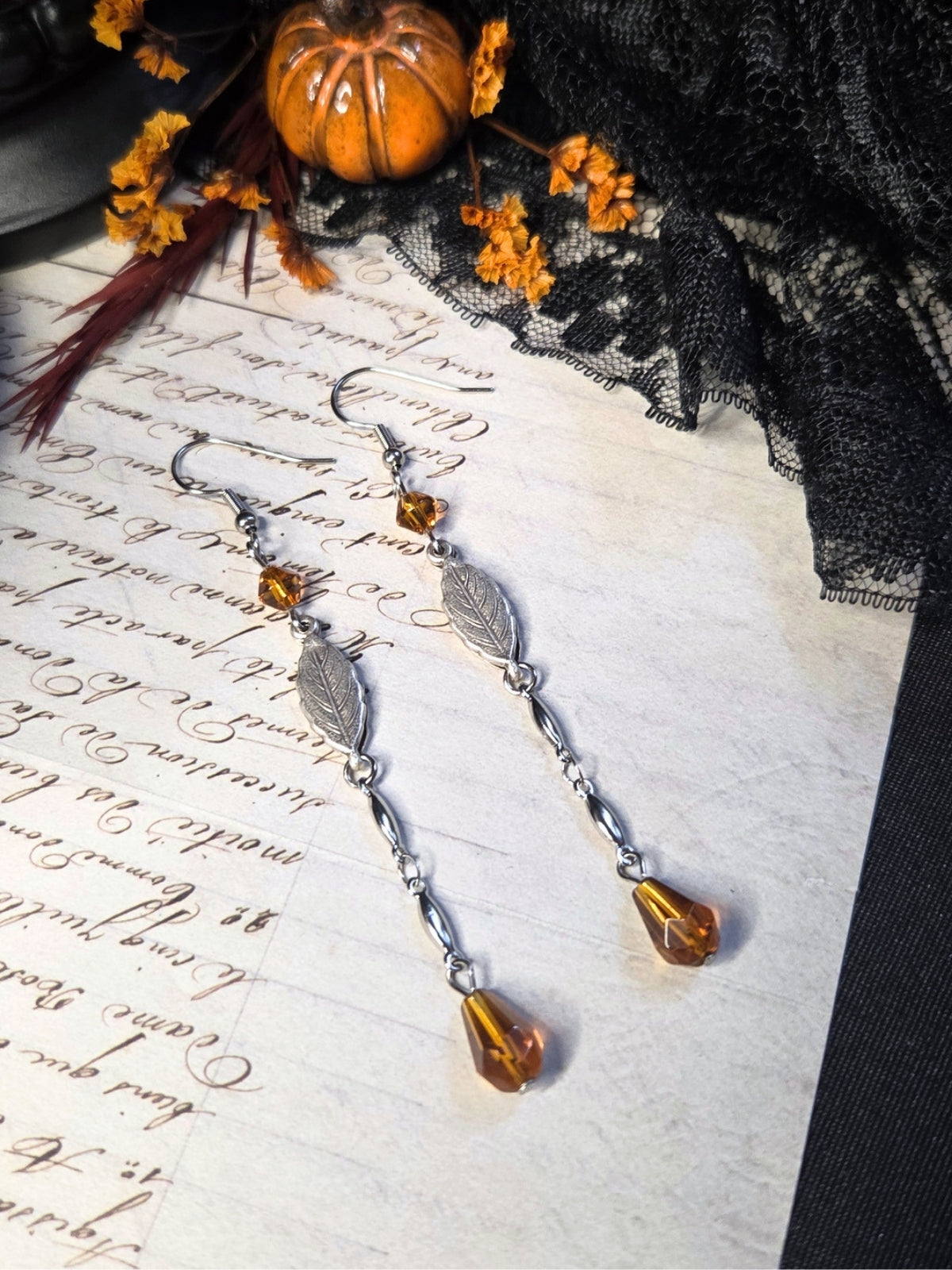 Leaf amber earrings