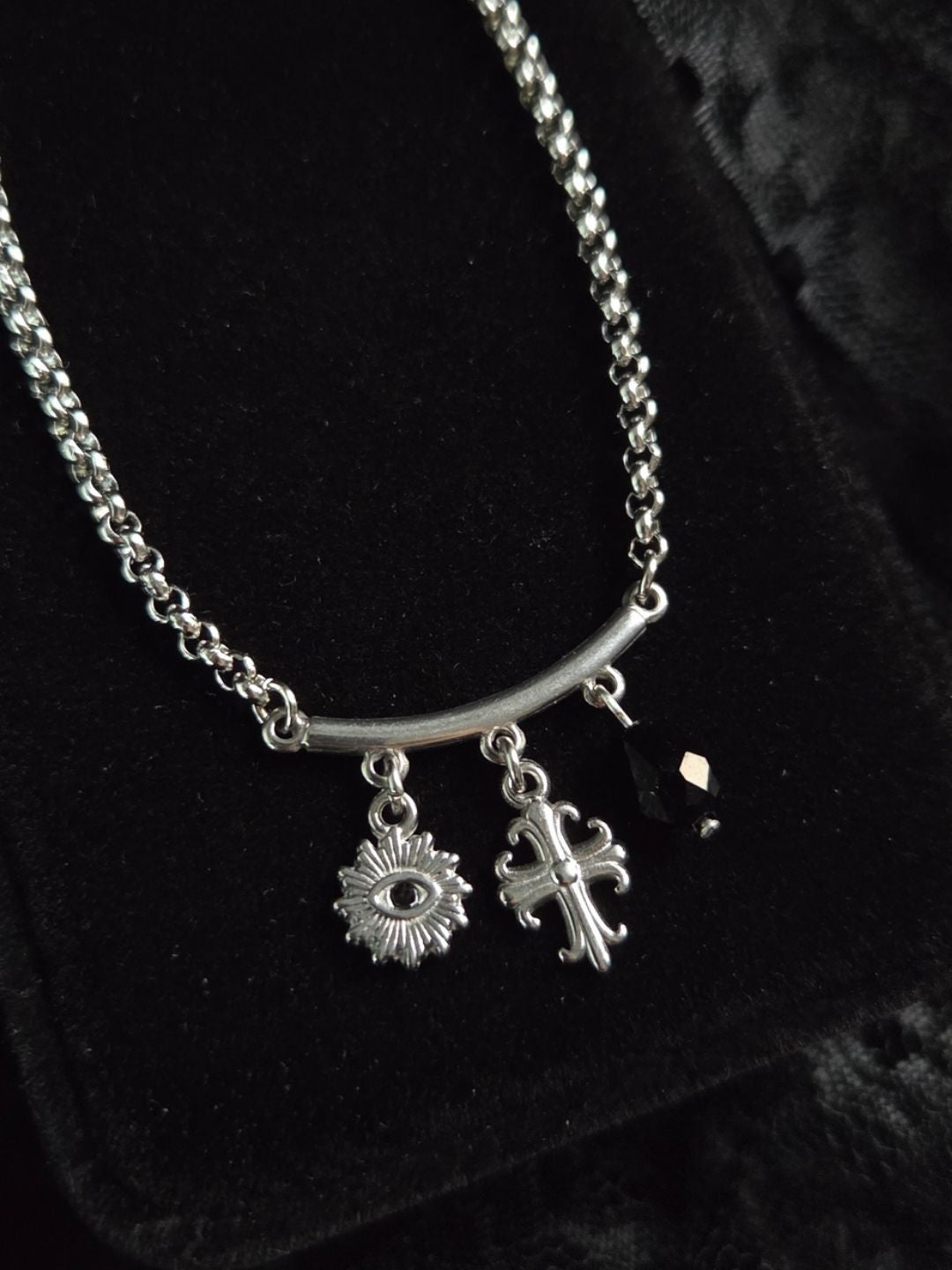 ARCANUM charm necklace