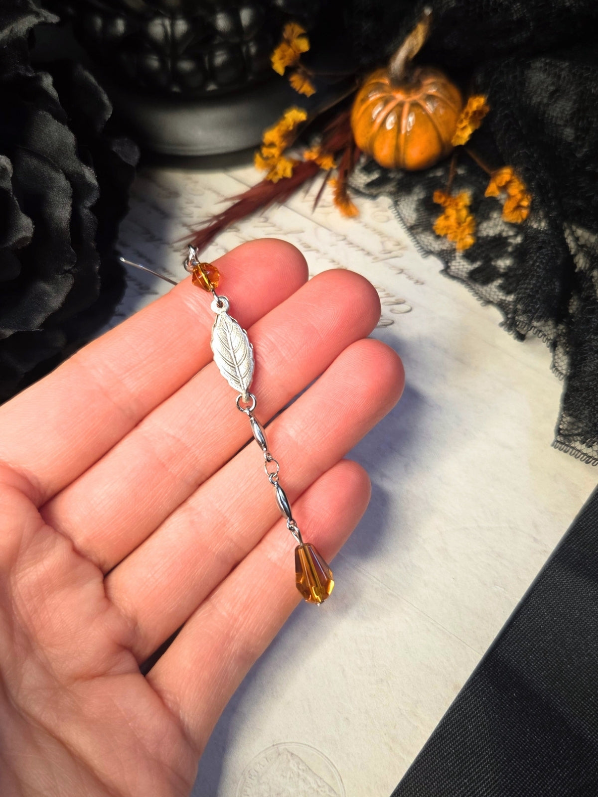Leaf amber earrings
