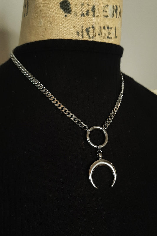 ECLIPSE - Crescent moon ring necklace