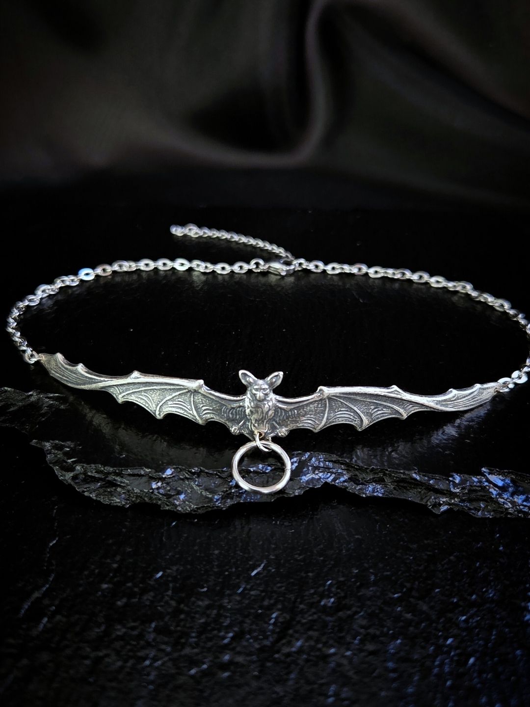 IMMORTAL bat choker - 3 𝖑𝖊𝖋𝖙 !