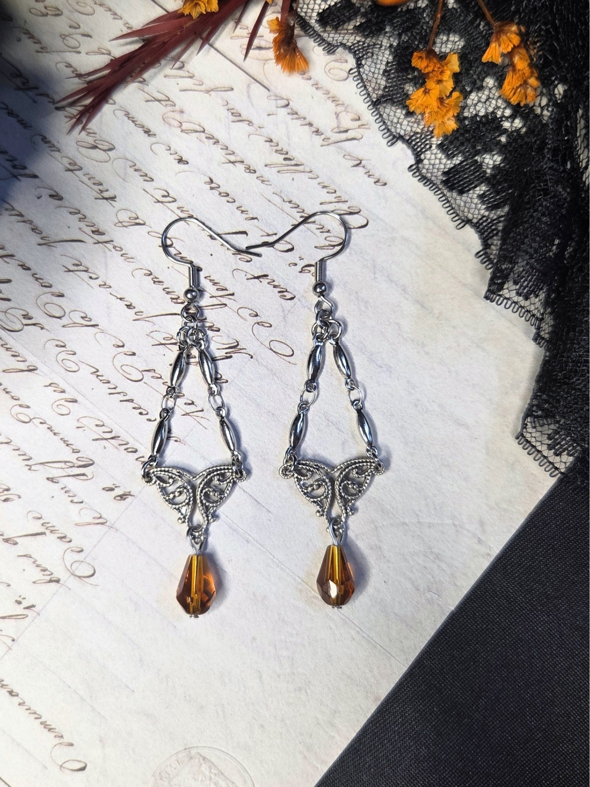 Filigree amber earrings