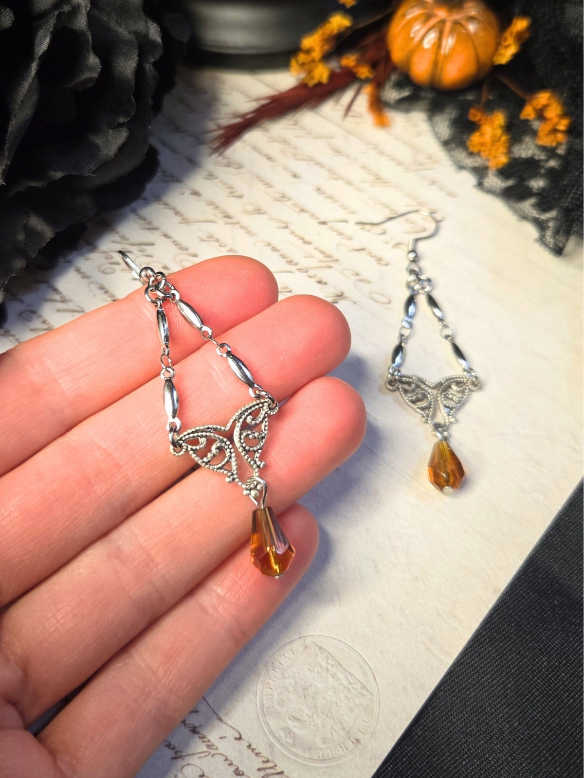 Filigree amber earrings