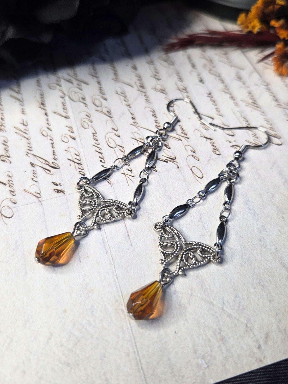 Filigree amber earrings