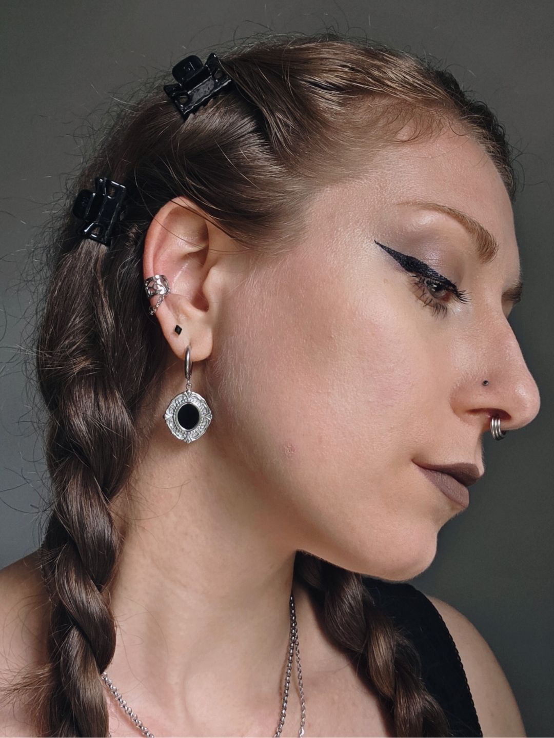 Filigree chain ear cuff