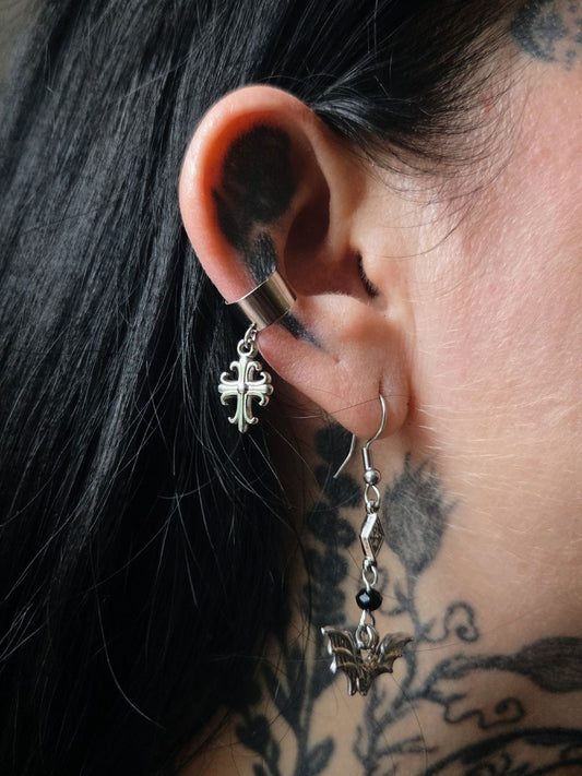 Gothic cross ear cuff