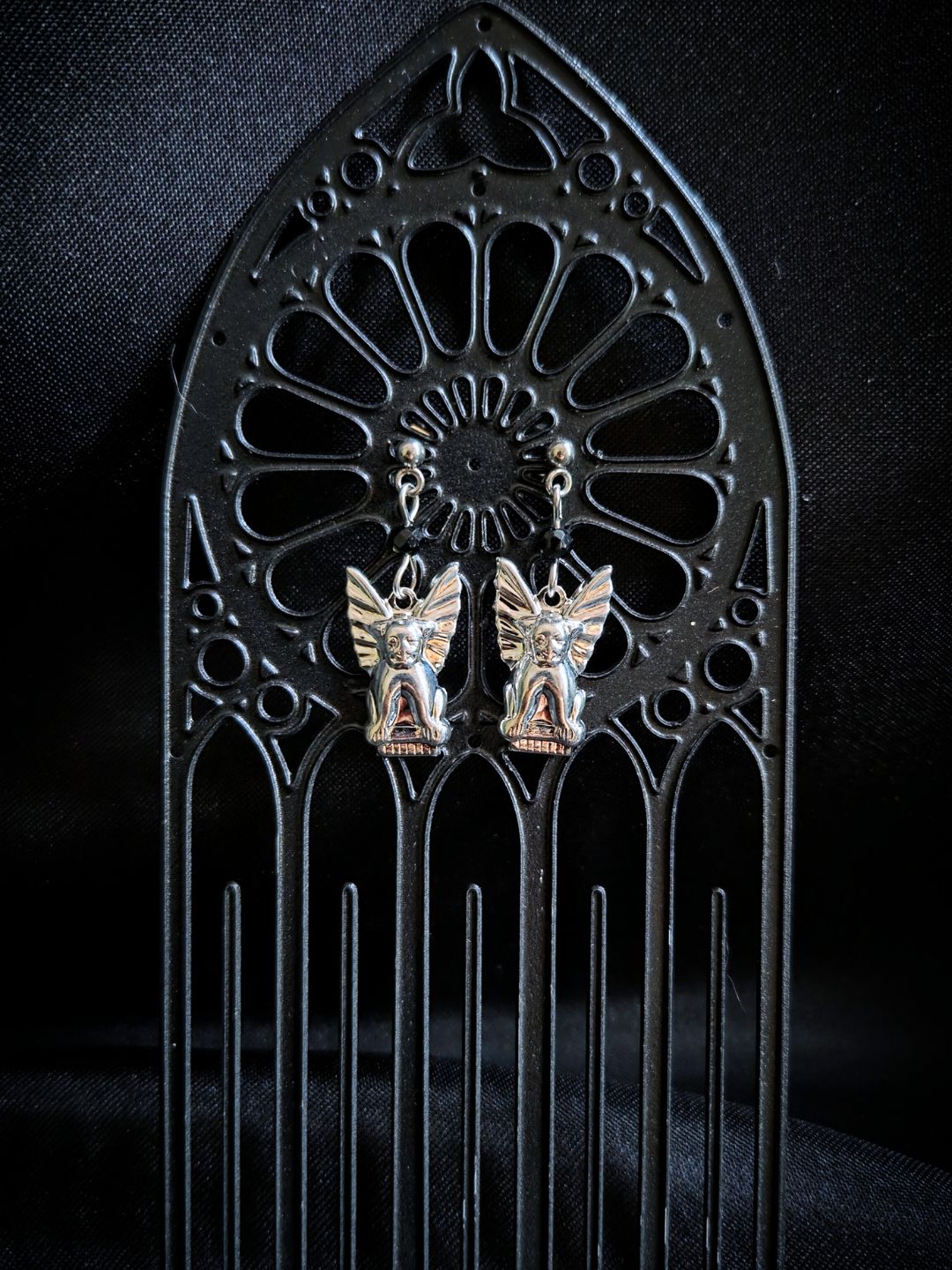 GARGOYLE stud earrings - Shiny