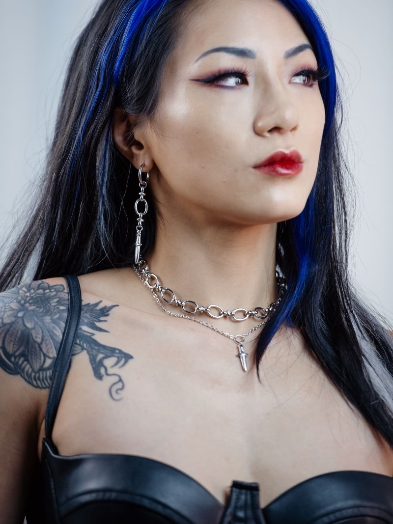 URGE chunky chain knife necklace