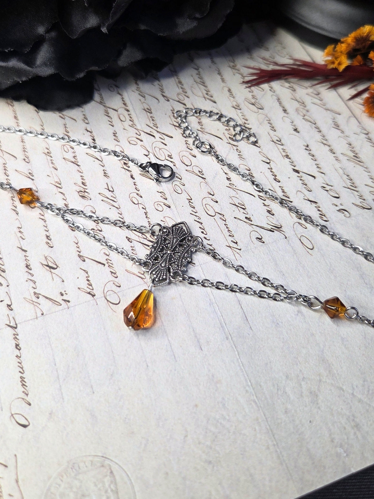 Nightfall choker in orange