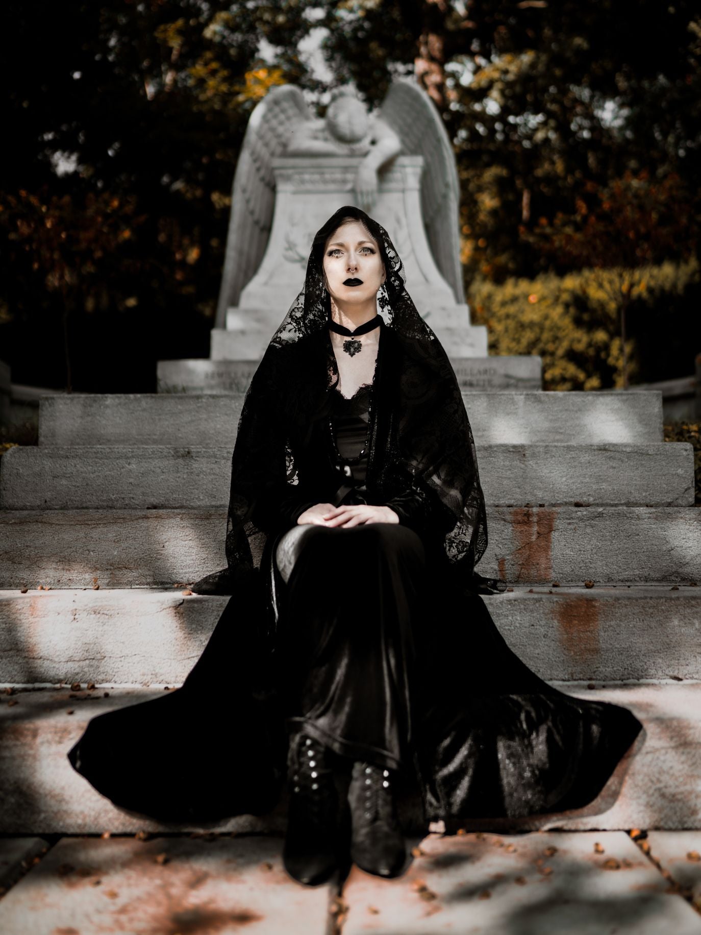 TENEBRAE Black filigree choker