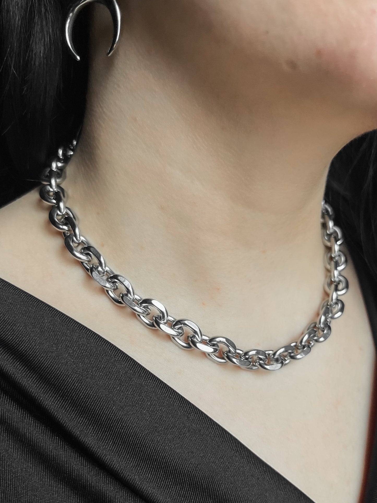 BACKBONE - XL Chunky chain necklace