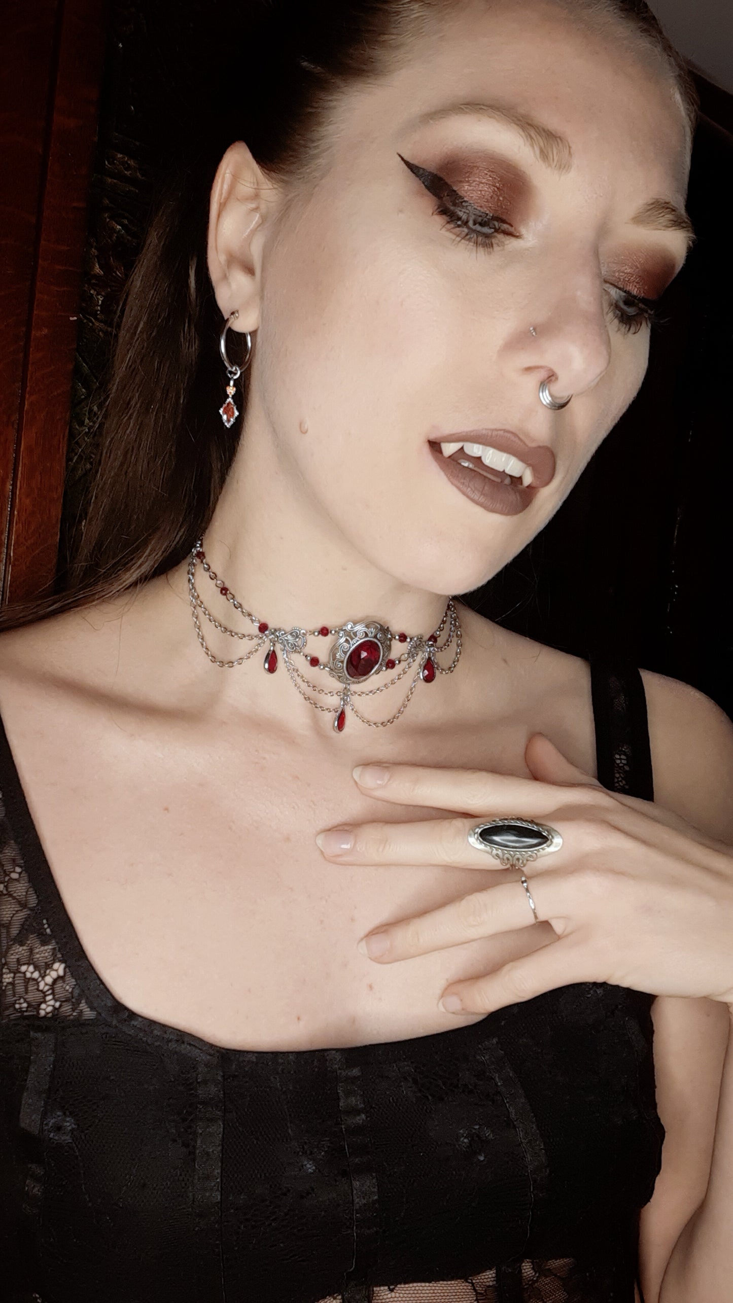 Red Requiem - Swarovski vampire choker