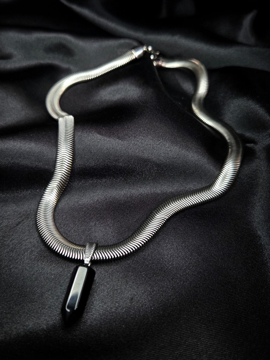HEX snake chain onyx necklace