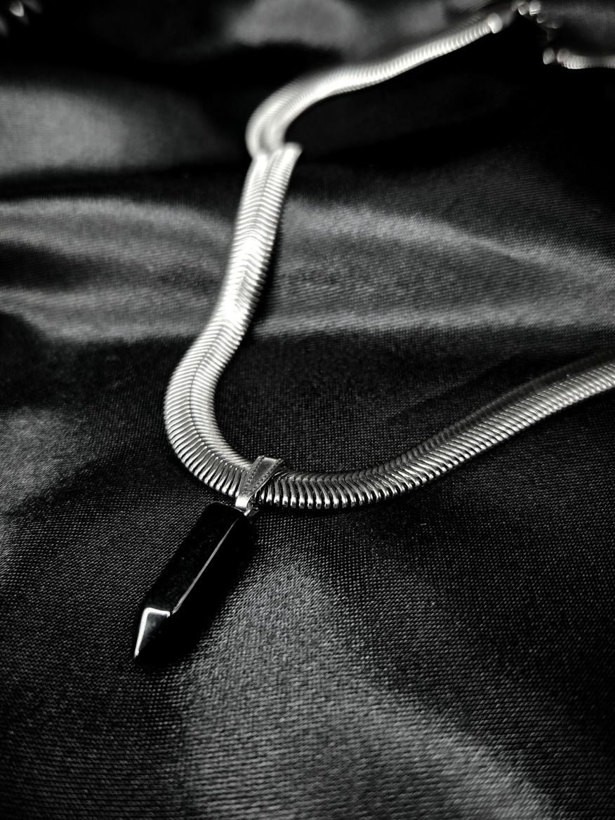 HEX snake chain onyx necklace