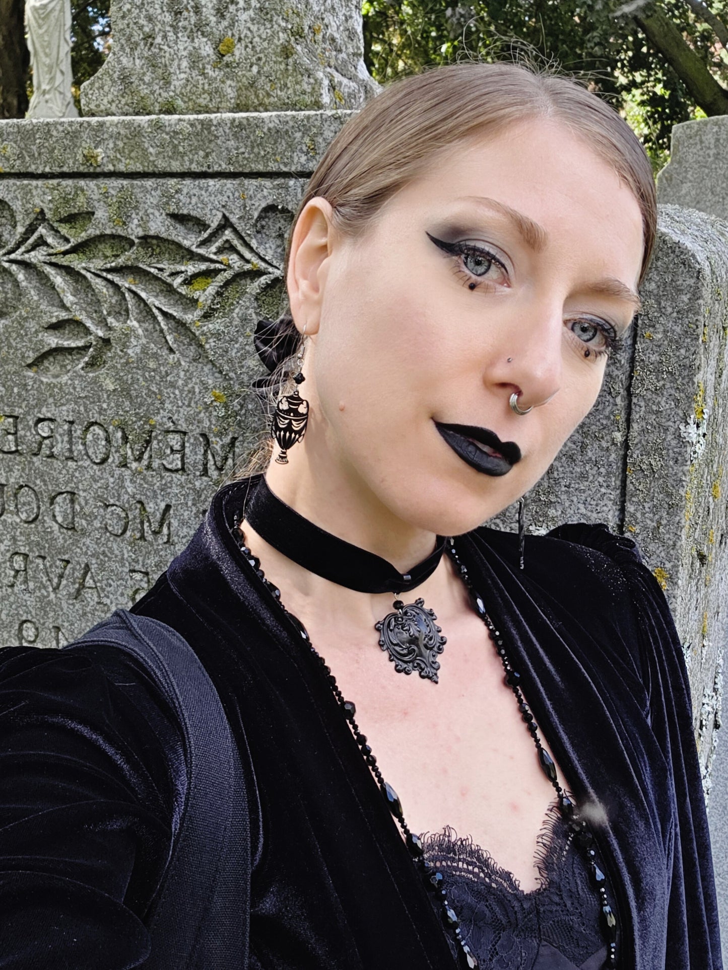 SANCTUM Urn earrings
