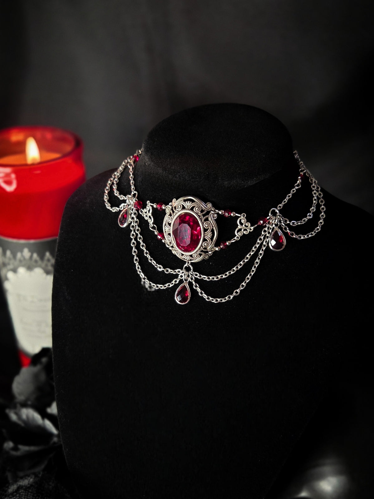 Red Requiem - Swarovski vampire choker