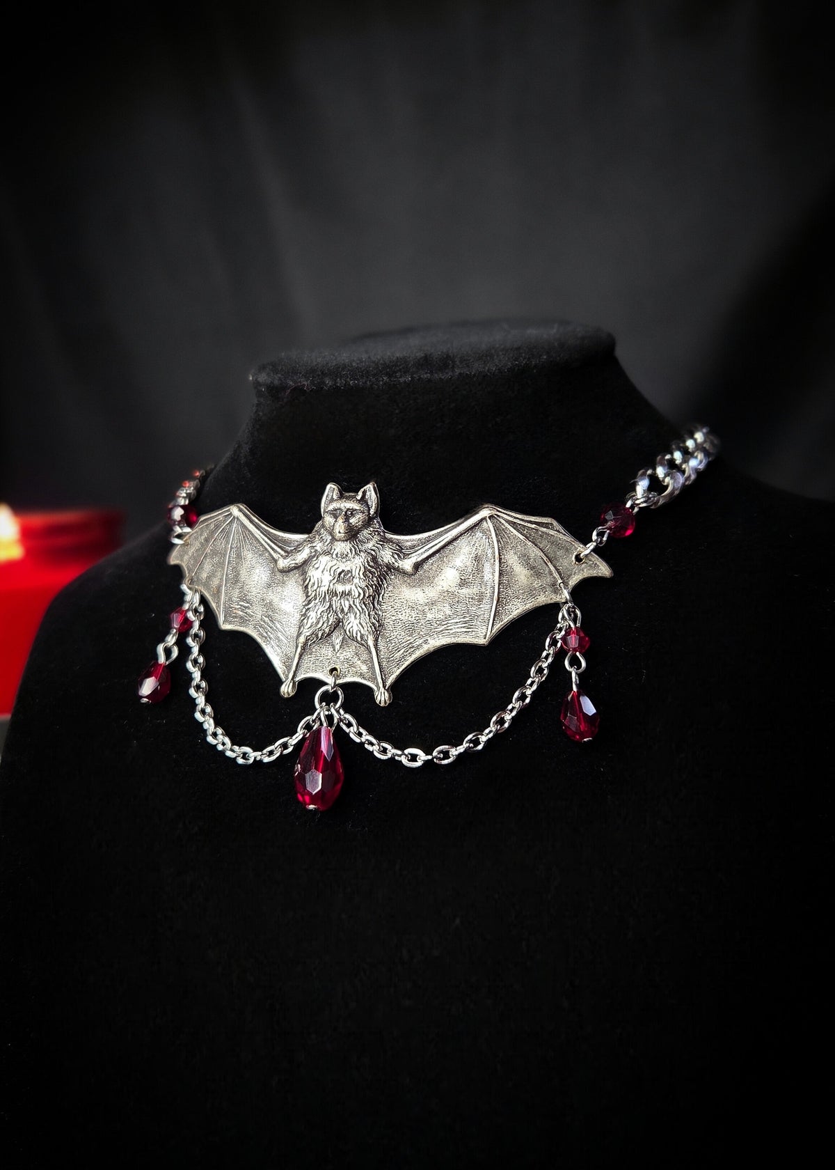 Large bat necklace - Red