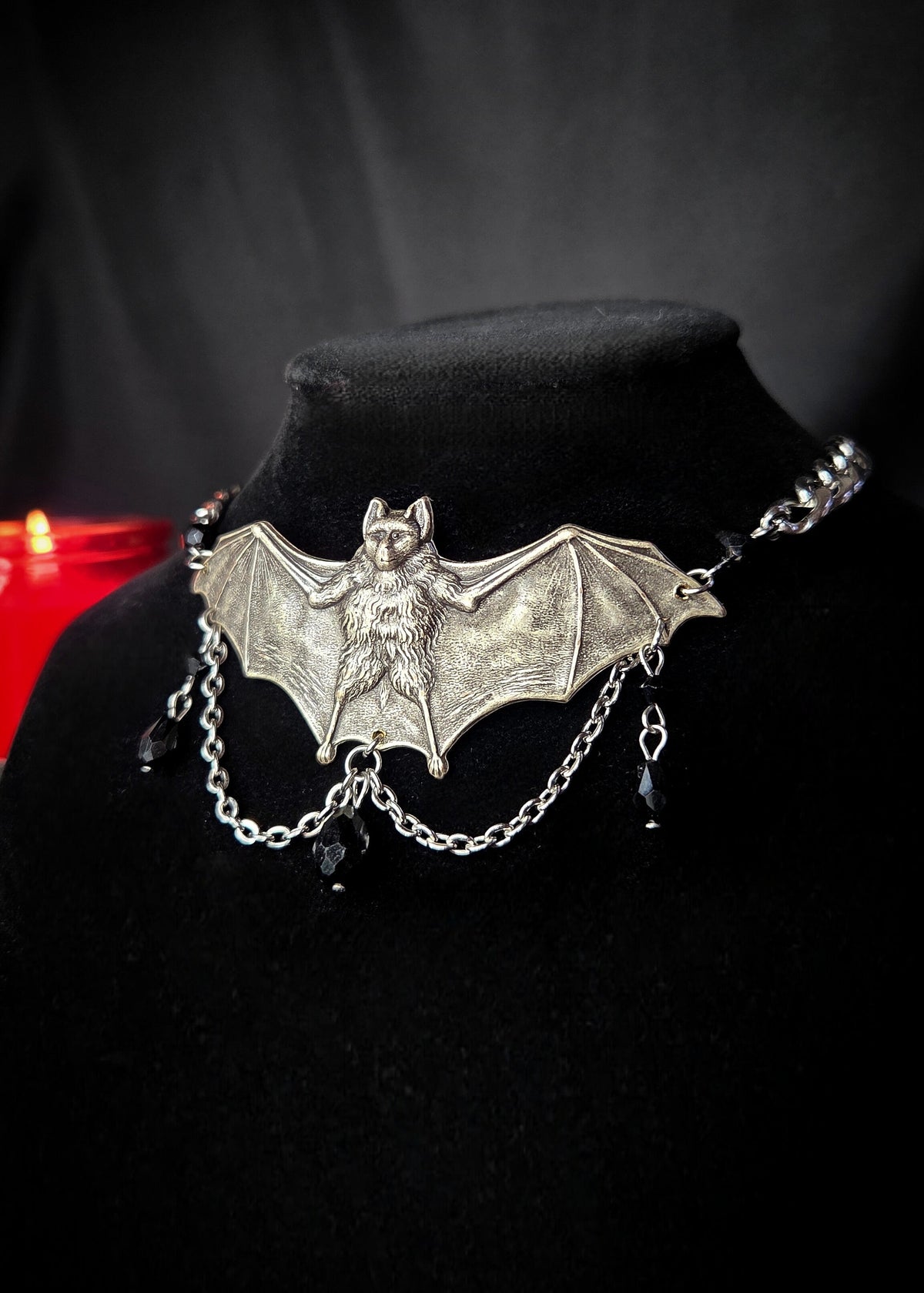 Large bat necklace - Black