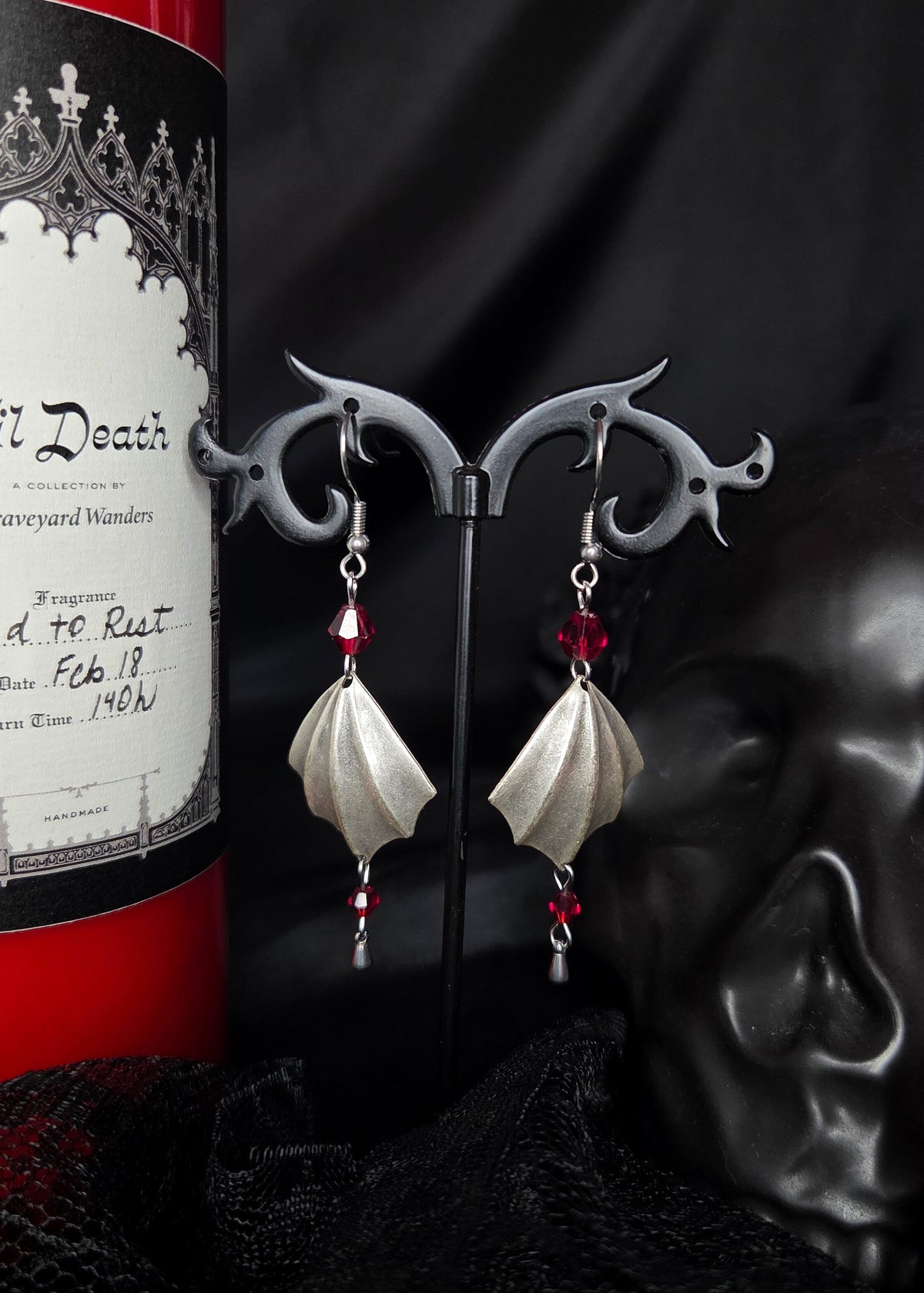 Bat wing earrings - Red