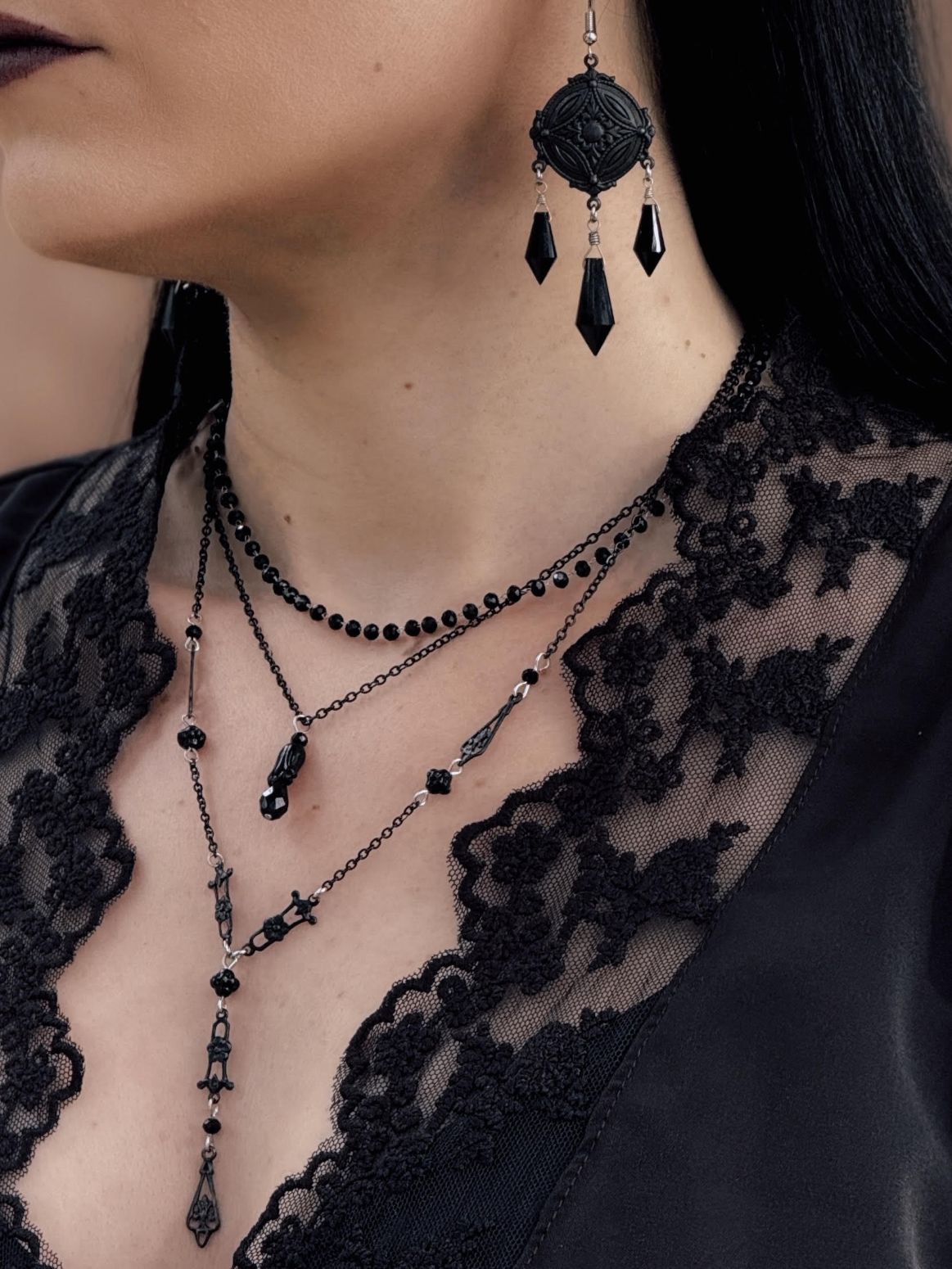 LAMENT Double rose necklace