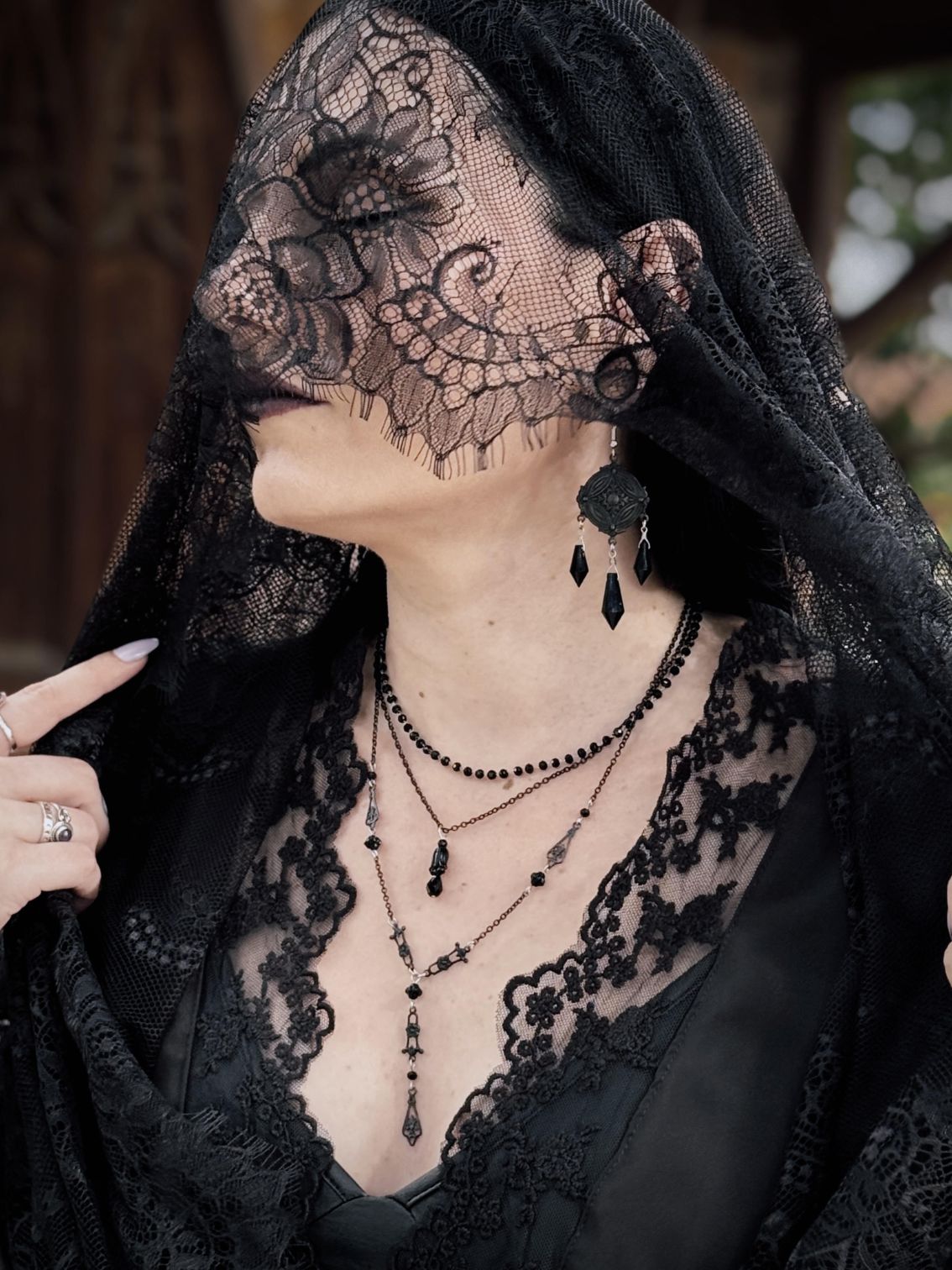 LAMENT Double rose necklace